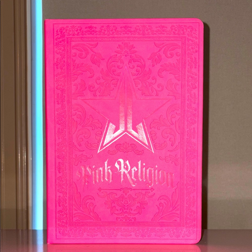 💖 Jeffree Star Pink Religion Eyeshadow Pallete 💖
